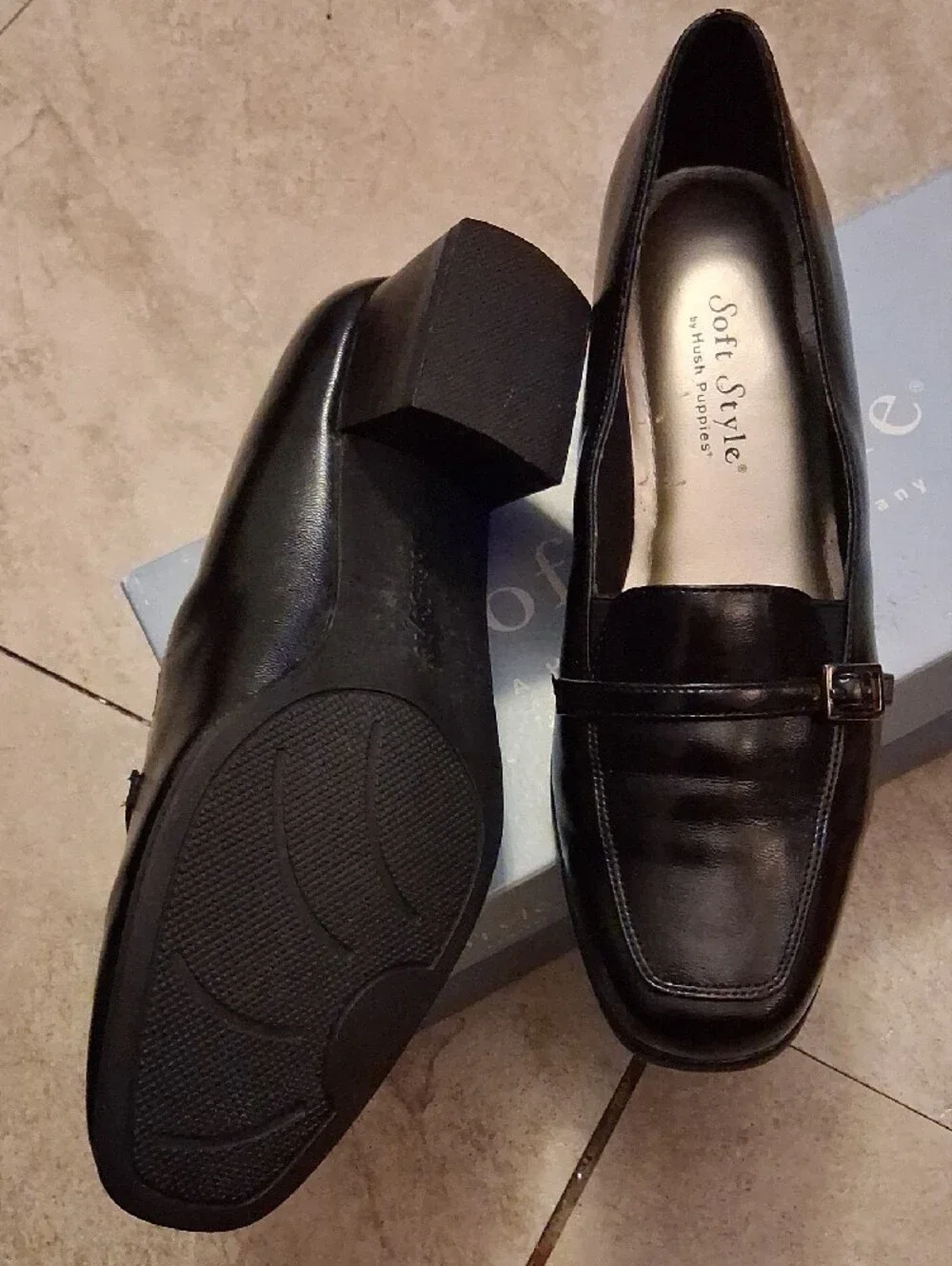 Soft Style (A Hush Puppy Company) Black Leather Buckle Loafers
